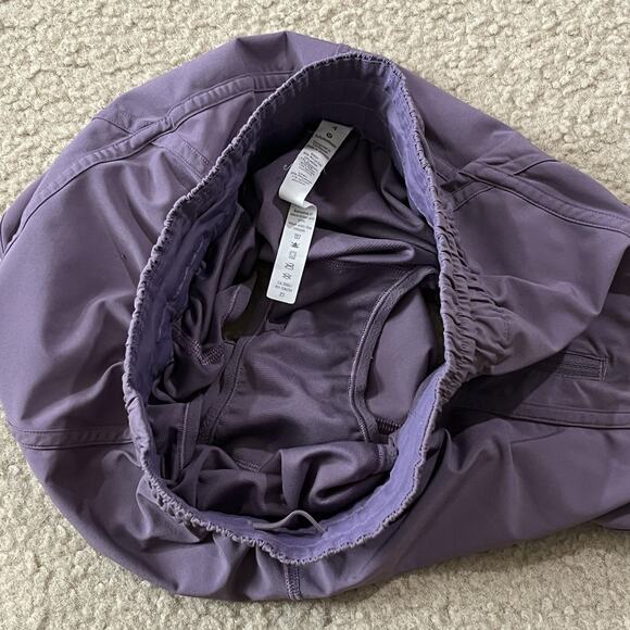 Lululemon Tracker Short V 4" Smoked Mulberry Size 4 - Picture 4 of 9